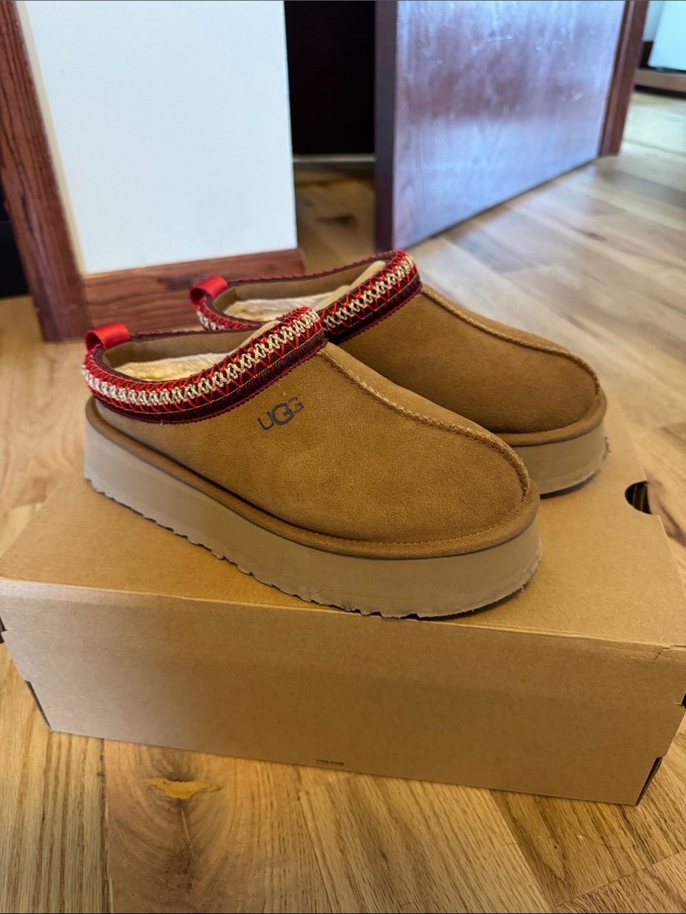 UGG Tazz II Platform Chestnut